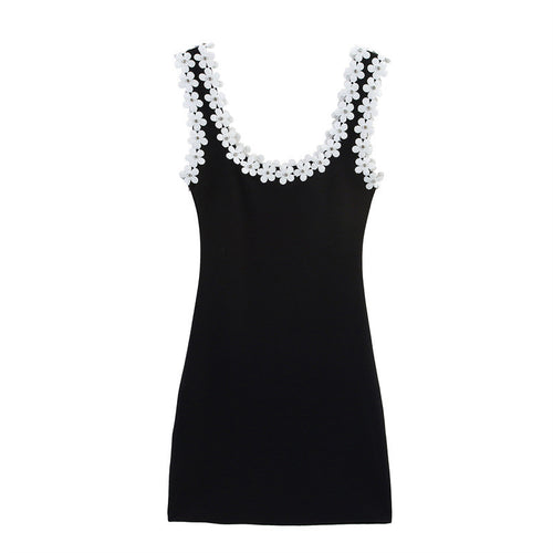 Contrasting Color Slim-Fit Dress – Elegant Minimal Dress for Women